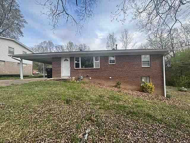 1st image of 1614 Hospital Dr