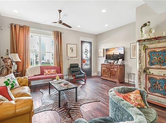 3rd image of 515 Division St #15
