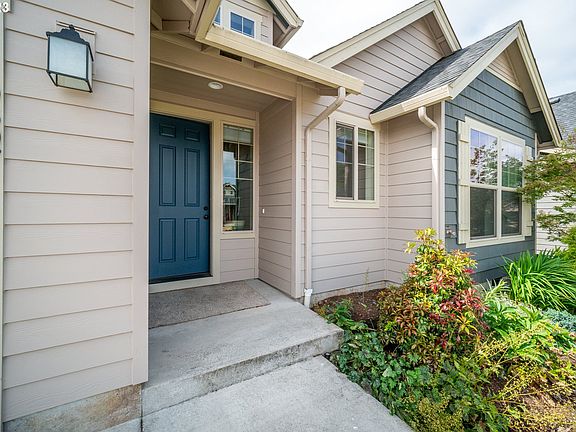 2nd image of 9607 NE 106th Way