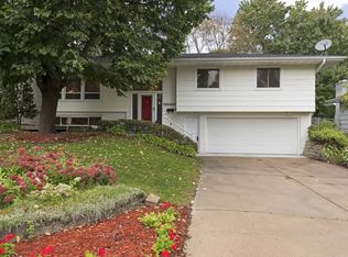 5208 W 62nd St, Minneapolis, MN 55436