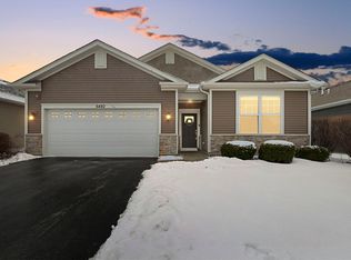 6480 Doral Dr, Gurnee, IL 60031