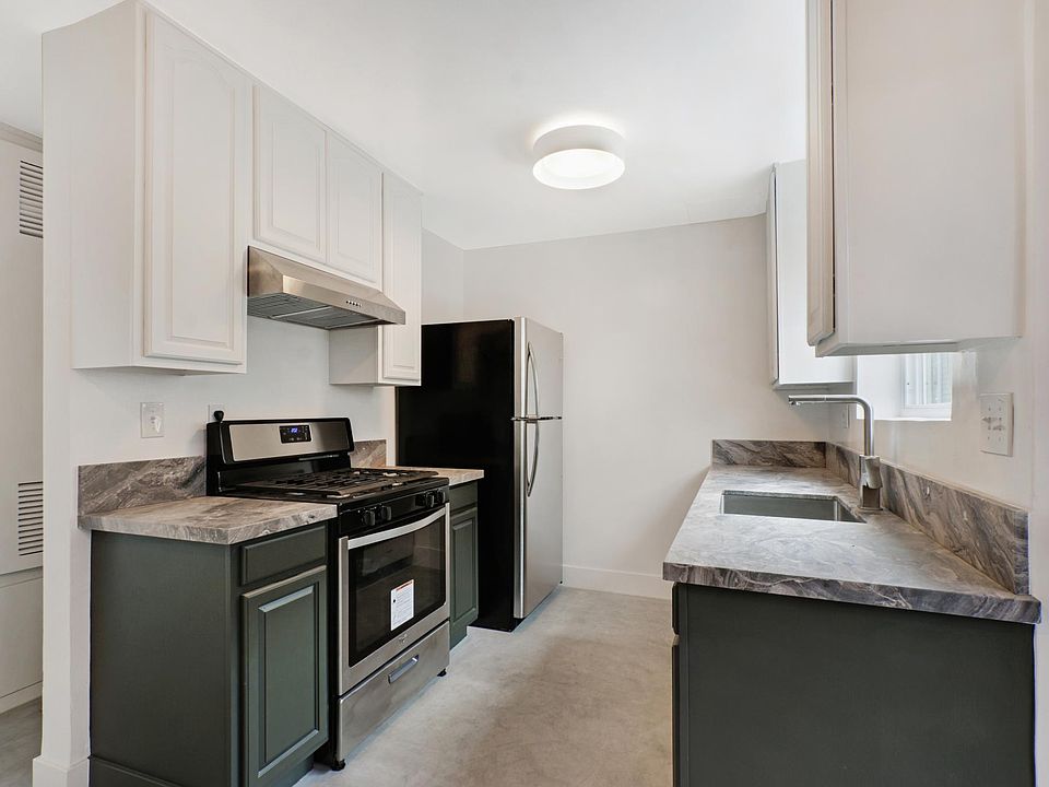 1st image of 722 Milwaukee Ave