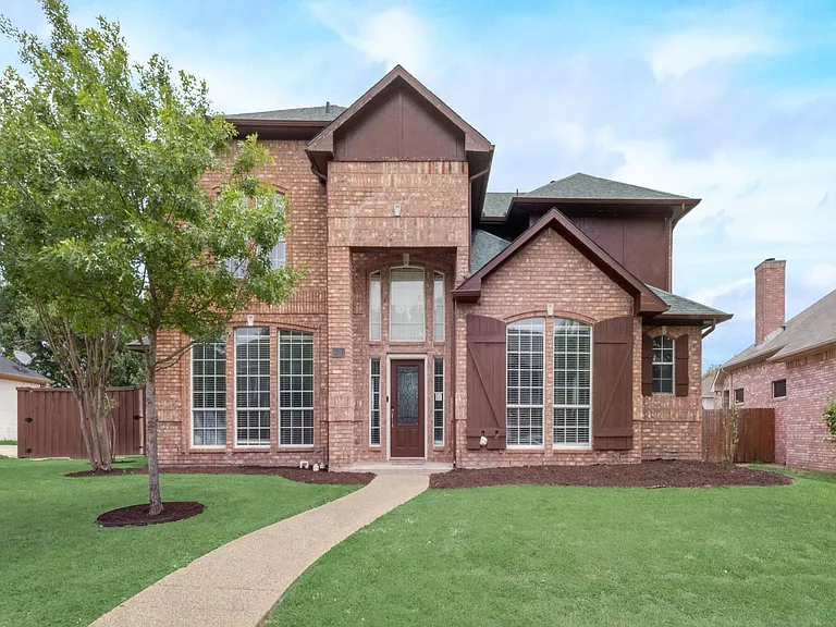4618 Lakepointe Ave — Photo 7