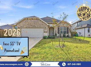 2335 High Plain Ln, Waxahachie, TX 75167