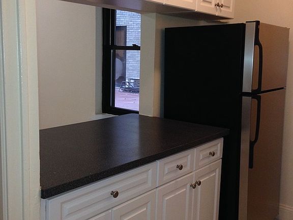 2nd image of 400 E 57th St APT 2M