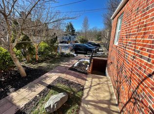 1900 N Underwood St, Arlington, VA 22205