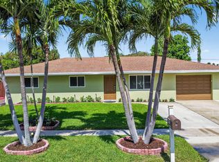 735 La Costa Way, Lantana, FL 33462