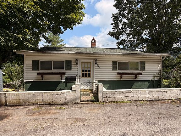 2nd image of 65 Maple St