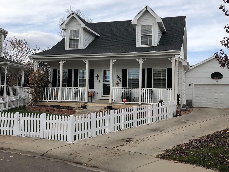 1st image of 502 Fieldstone Dr