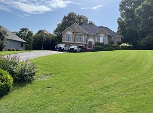 35 Foxfire Ln, Cartersville, GA