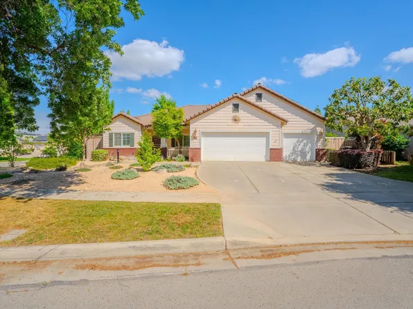 3634 N Jackie Street, Visalia, CA 93291