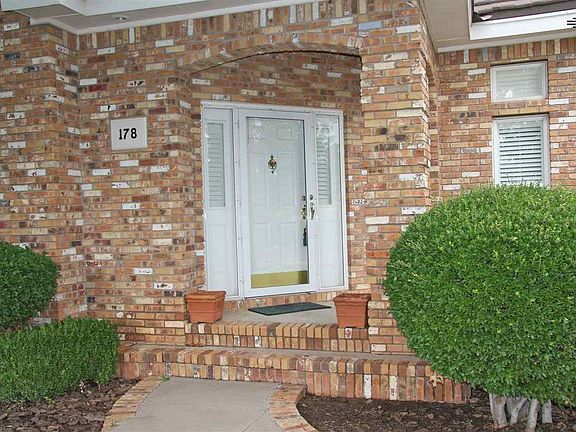 3rd image of 178 Sandzen Dr