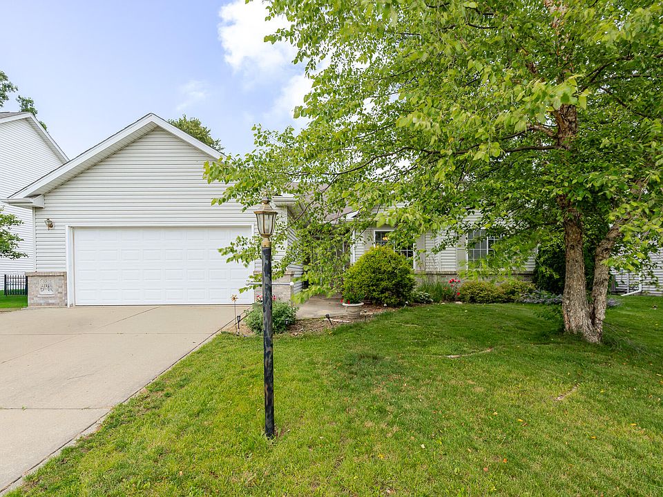 1st image of 3521 Nell Dr