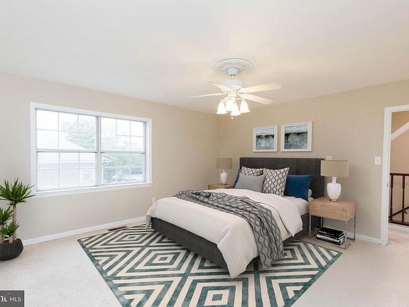 5th image of 9909 Hagel Cir