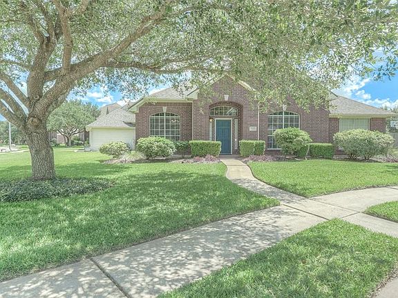 3rd image of 3401 Beacon Bend Ct
