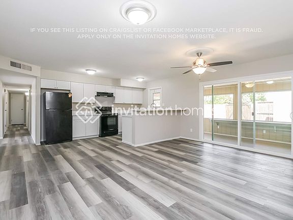 4th image of 1242 E Bishop Dr