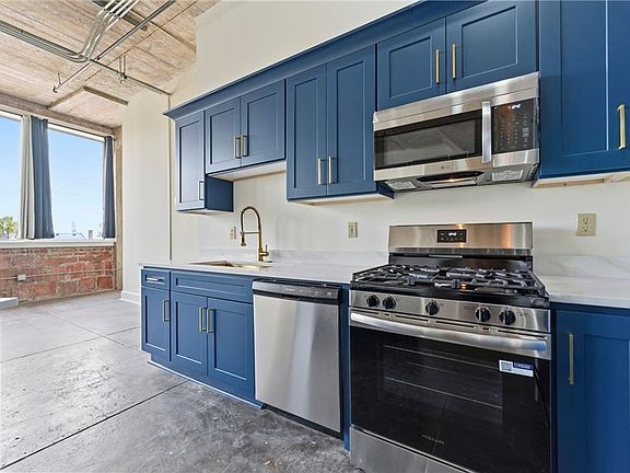 3rd image of 505 Whitehall St SW APT 301