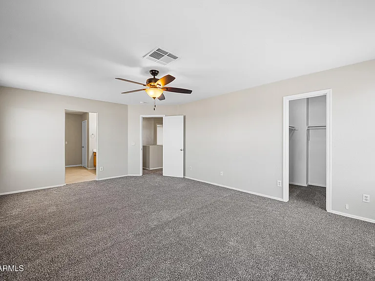 210 E Jasper Ct — Photo 15