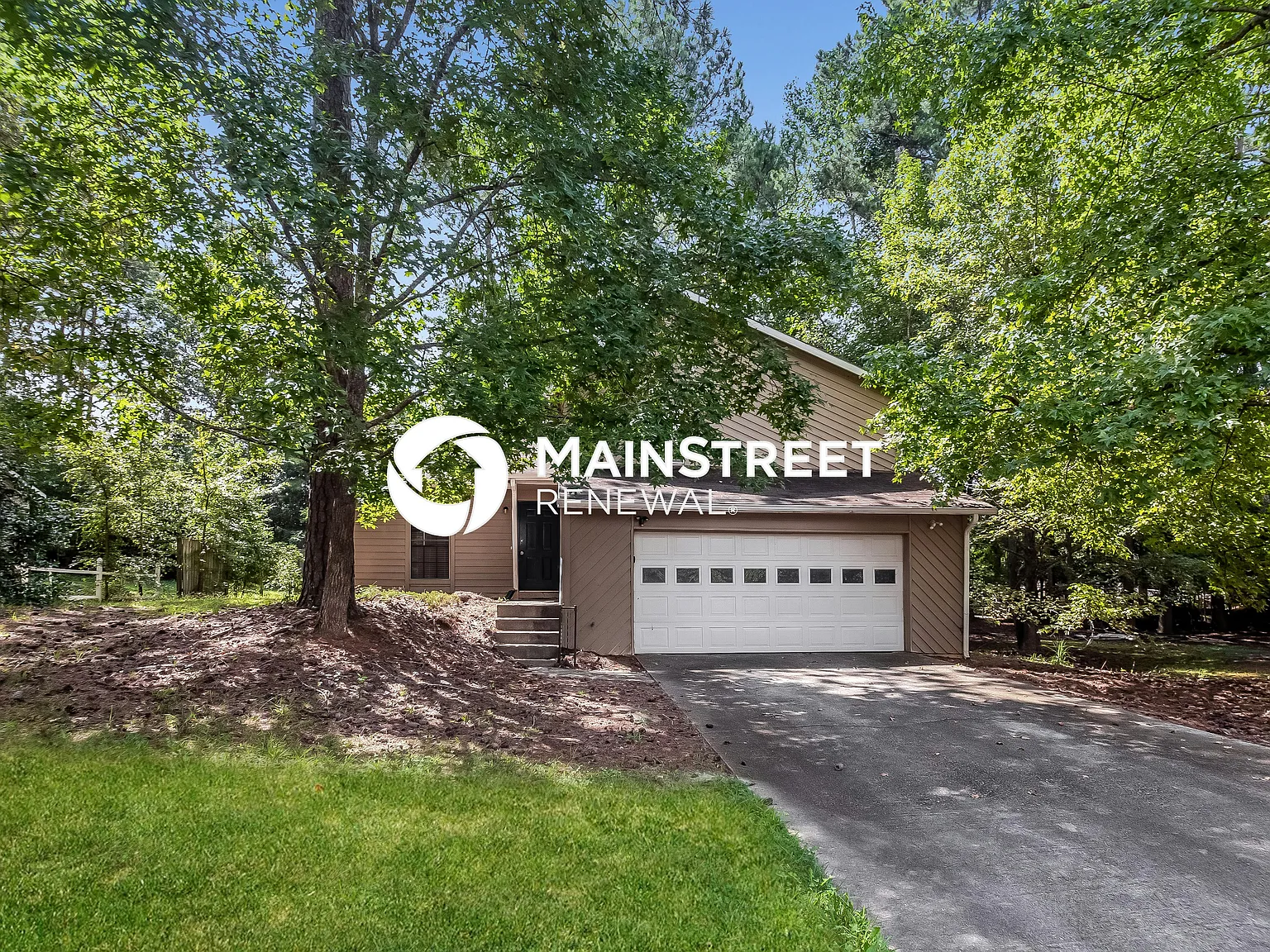 337 Windsor Walk SE — Photo 1