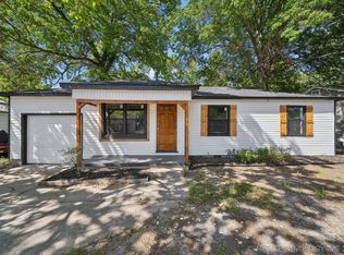 312 E 12th Pl, Claremore, OK 74017