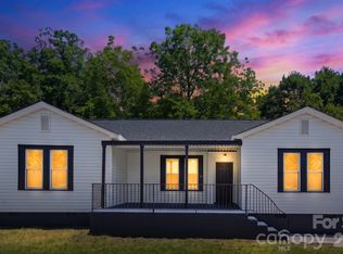 2622 Hemphill St, Charlotte, NC 28208