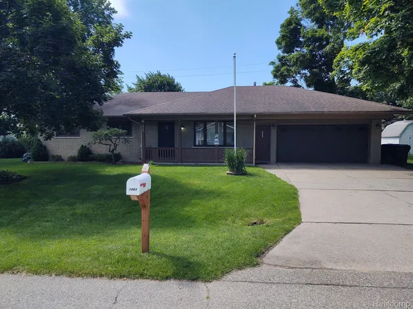 7460 Flickinger Dr, Shelby Township, MI 48317
