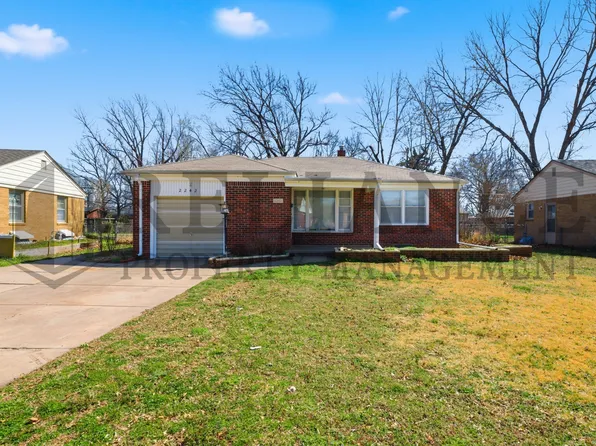 2242 S Ridgewood Dr, Wichita, KS 67218