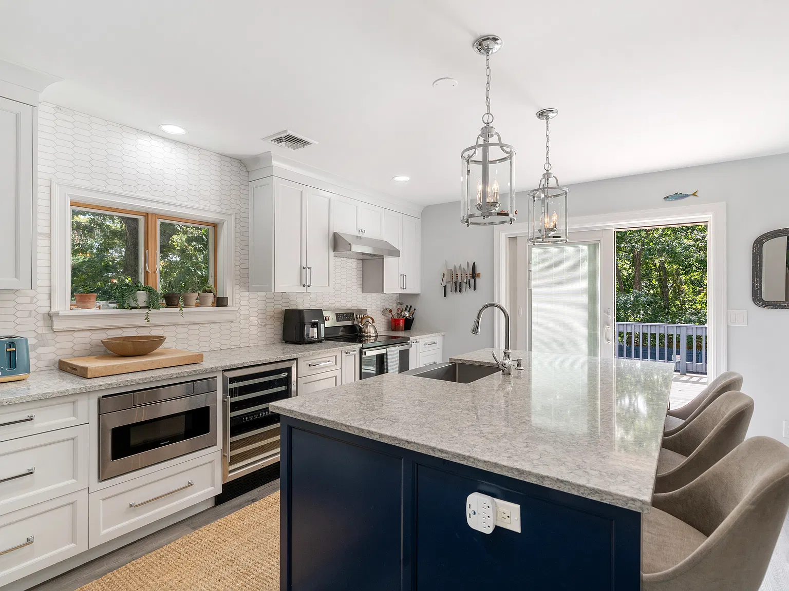 Hamptons Bays Year Round Rental — Photo 4