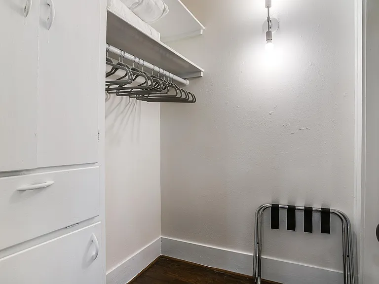 600 N Montclair Ave #C — Photo 7