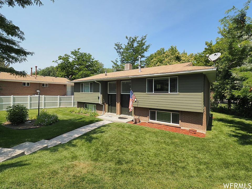 1st image of 2591 E Canterbury Ln