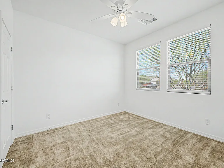 5722 W Getty Dr — Photo 27