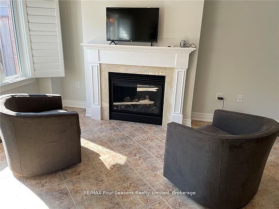 5th image of 29 N Maple St