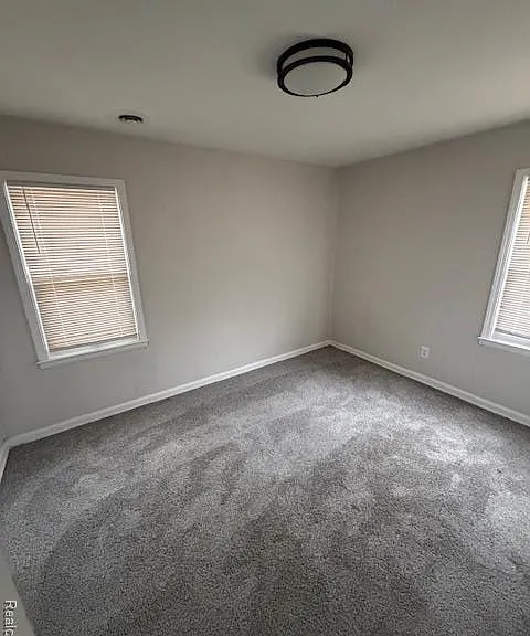 3887 Moore Ave — Photo 3