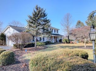 2796 Columbus Blvd, Orefield, PA 18069