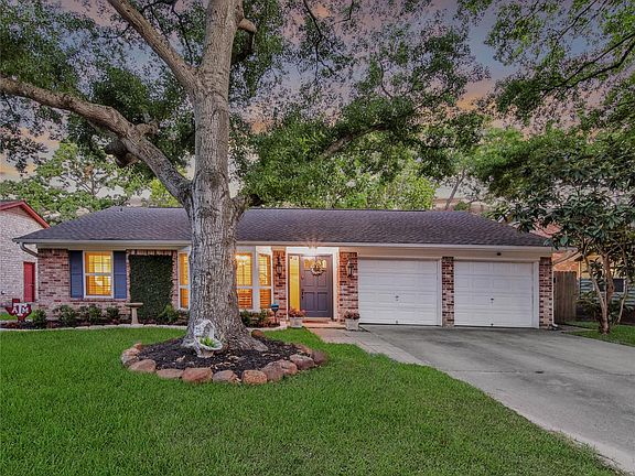 3rd image of 12843 Westella Dr