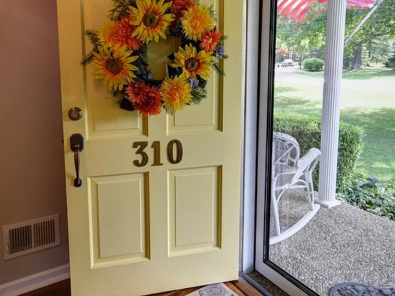 5th image of 310 Bromwick Ct