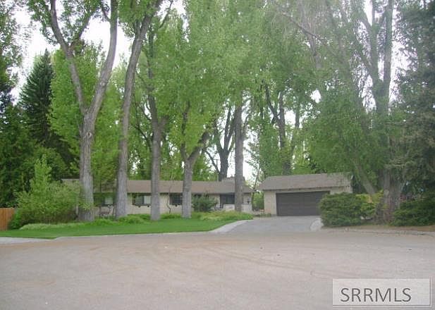 1st image of 289 Balsam Cir
