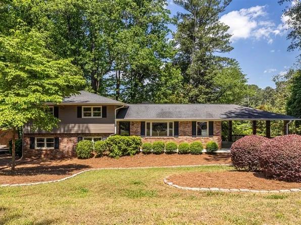 1684 Cartwright Ct, Decatur, GA 30033
