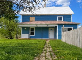 2288B Cedonia Addy Rd, Addy, WA 99101