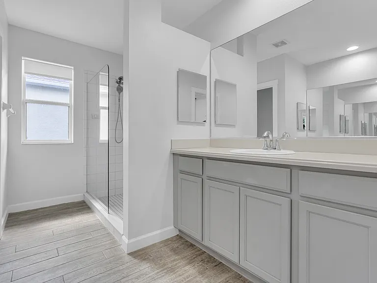 11790 Forest Park Cir — Photo 31