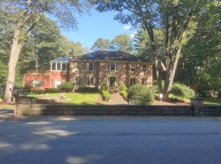 4 Wellington Cir, Andover, MA 01810