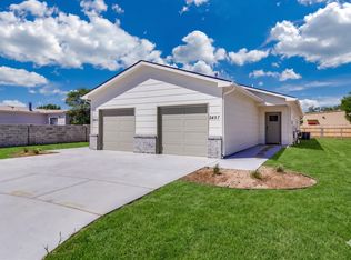 2435 W Macarthur Rd, Wichita, KS 67217