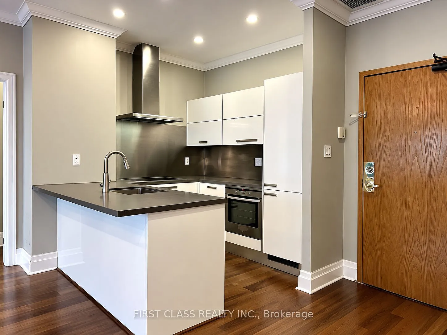 2 bed, $3,500 — Photo 4