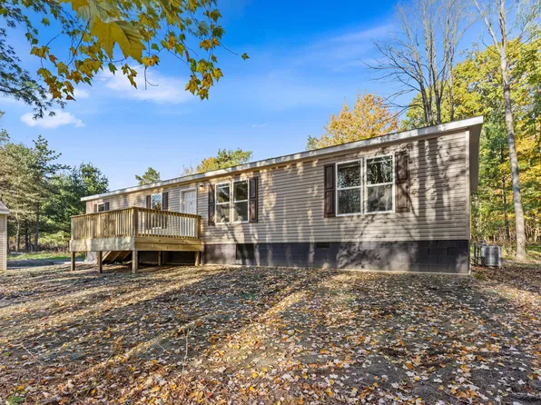 15250 Algoma Ave, Cedar Springs, MI 49319