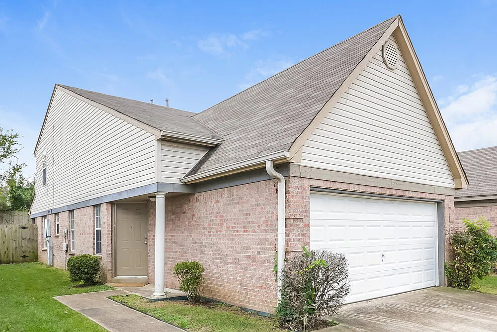 3 bed, 2.5 bath, 1678 sqft, $1,925 — Photo 4