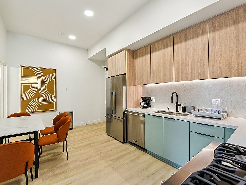 6-web-or-mls-360 Hayworth Avenue Unit 203-S0407-004