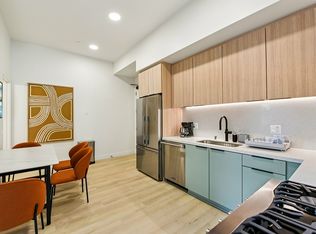 Bloom Beverly Grove - Fully Furnished Suites, Los Angeles, CA 90048