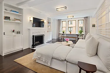 59 West 12th Street, #4A