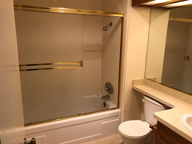 505 Cypress Point Dr #173 — Photo 2