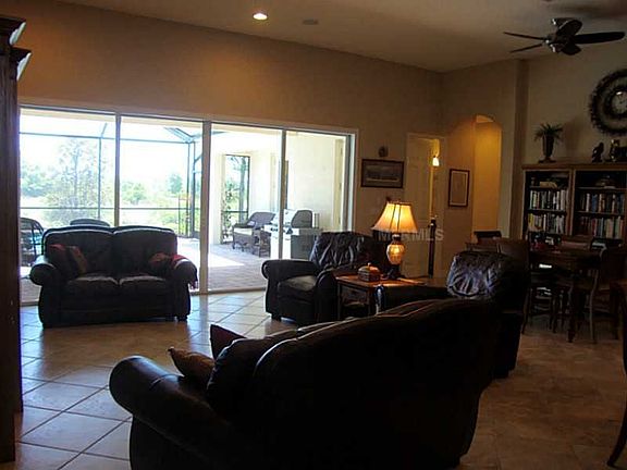 3rd image of 32234 Summerglade Dr
